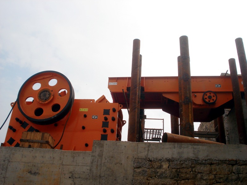 顎式破碎機(jī)型號選擇攻略與實用技巧